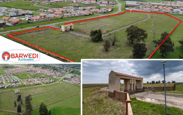 PRIME LOCATED DEVELOPMENT - 3.4Ha SERVICED: ENTRANCE &amp; WALLED (POTENTIAL 25 STANDS) - SECUNDA