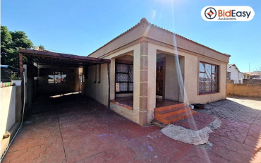 2 BED HOUSE WITH 3 OUTSIDE ROOMS - SOSHANGUVE-L, PRETORIA