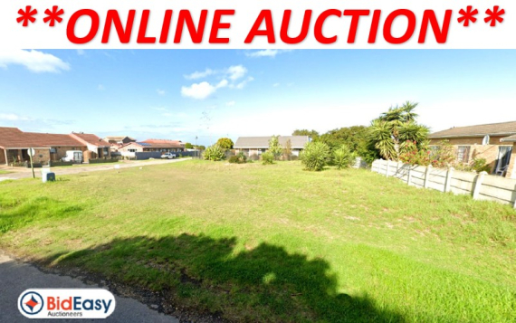 PRIME VACANT STAND IN WAVECREST - JEFFREYS BAY